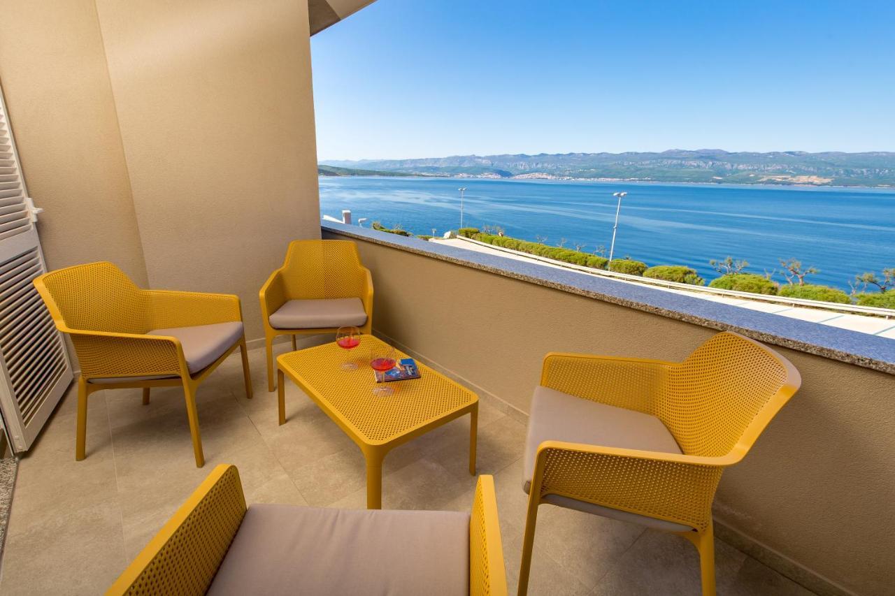 Apartmani Heni Vrbnik Exterior foto